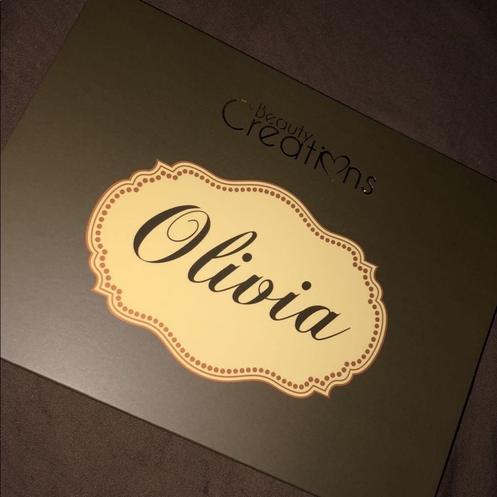 Olivia Palette by Beauty Creations Cosmetics